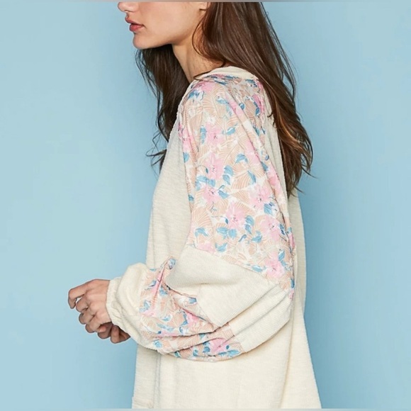 Oversized Lightweight Top in Cream with Pink & Green Floral Accents - Picture 6 of 11